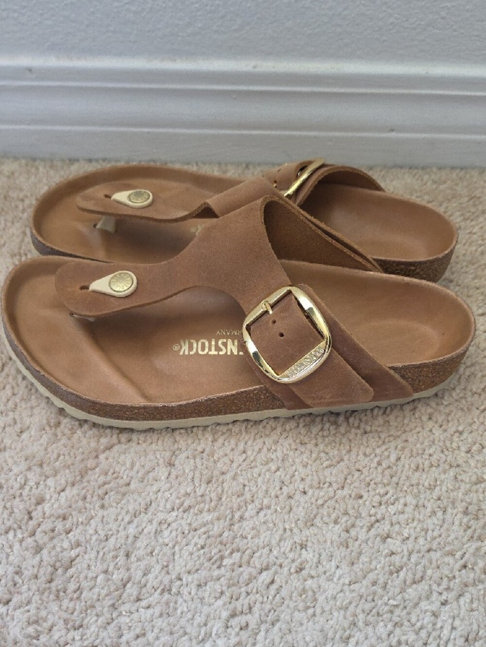 Birkenstock Brown Suede Gizeh Sandals with Gold Buckles - Picture 4 of 9